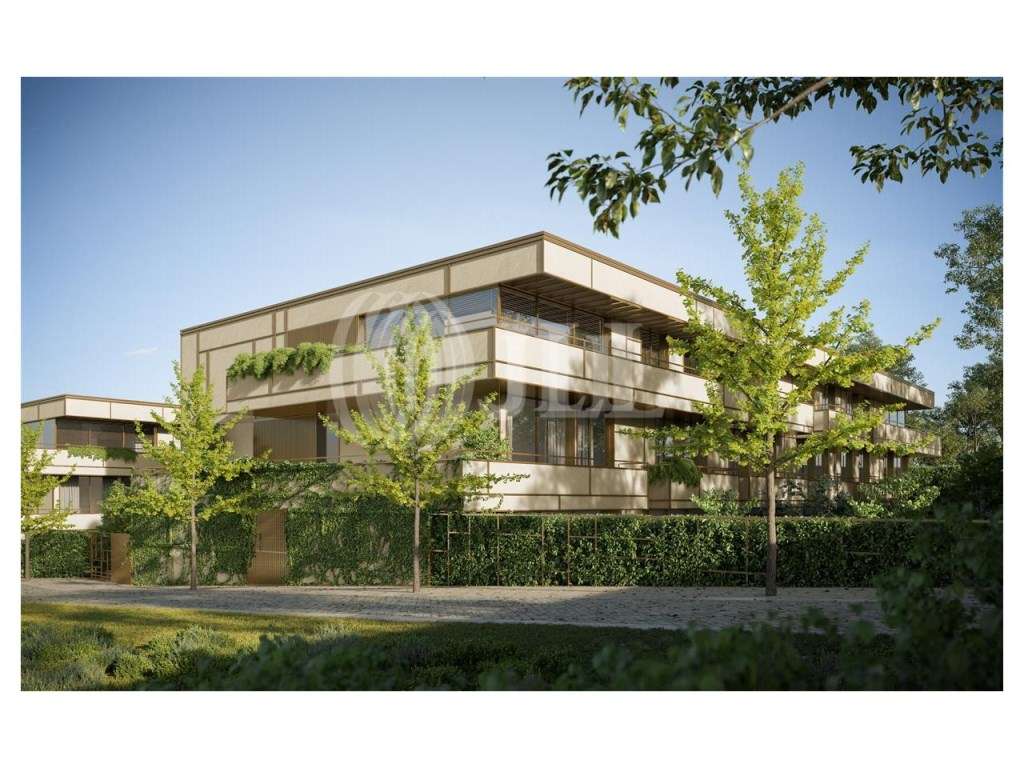 Apartamento T4 duplex, com garagem e jardim, no Porto - Grande imagem: 2/8