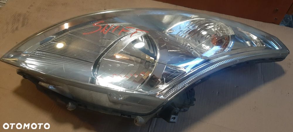 Lampa SUZUKI SWIFT prawa lewa 2010-17r - 2