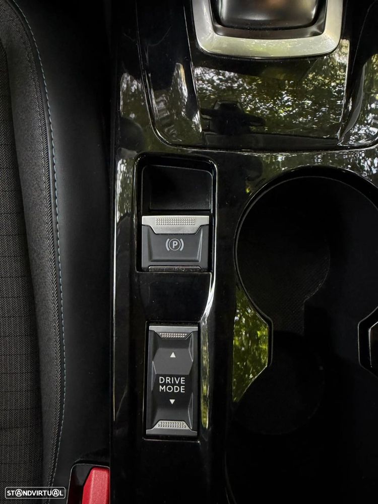 Peugeot e-208 50 kWh Allure Pack - 33