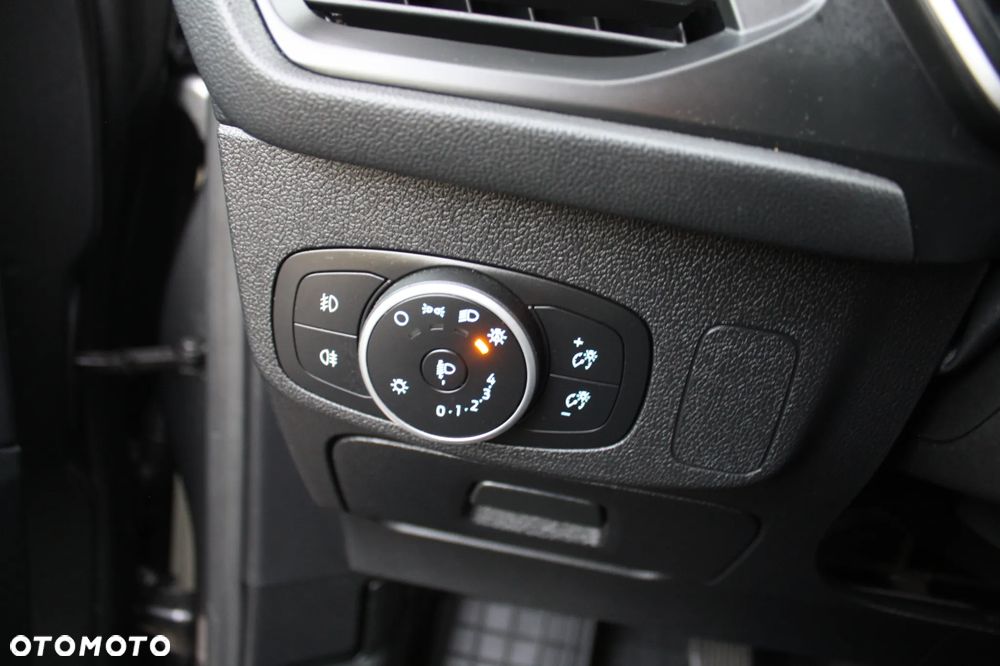 Ford Focus Turnier 1.0 EcoBoost Start-Stopp-System TITANIUM STYLE - 23