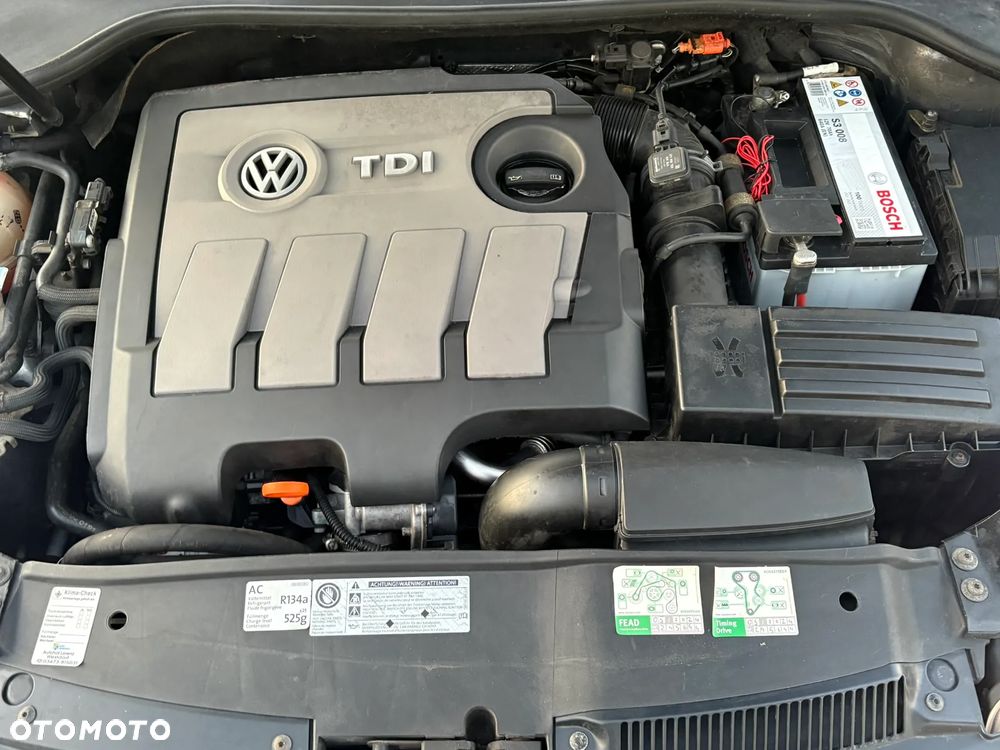 Volkswagen Golf 1.6 TDI DPF Comfortline - 28
