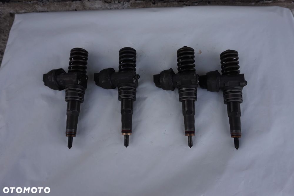 WTRYSK 1.9 TDI VW PASSAT B6 TOURAN SEAT LEON 038130073AG 0414720215 - 3