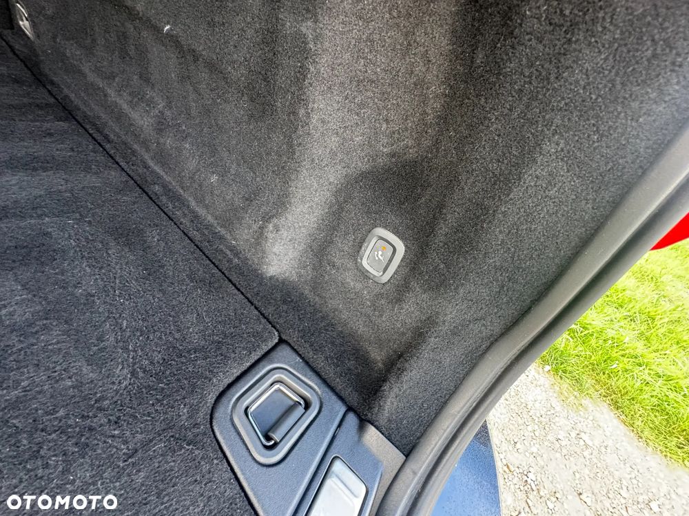 Volvo XC 60 B4 B Inscription - 11