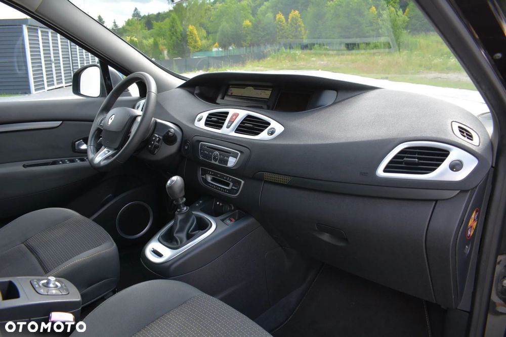 Renault Scenic - 18