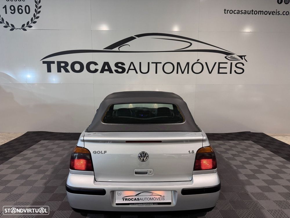 VW Golf Cabriolet 1.6 Highline - 26