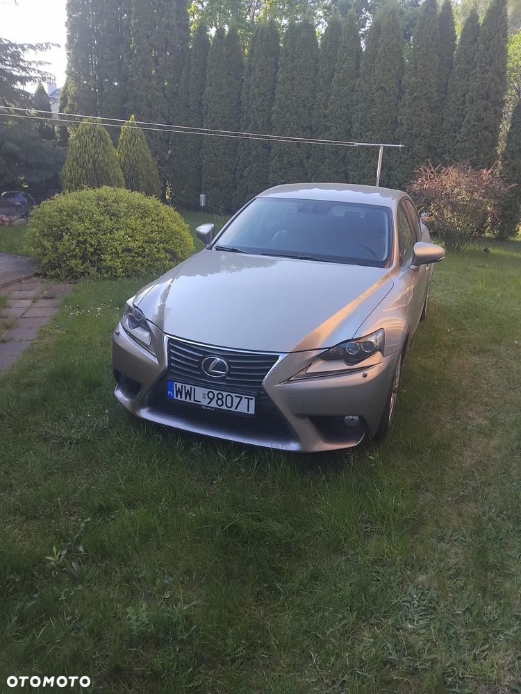 Lexus IS 300h Elegance - 1