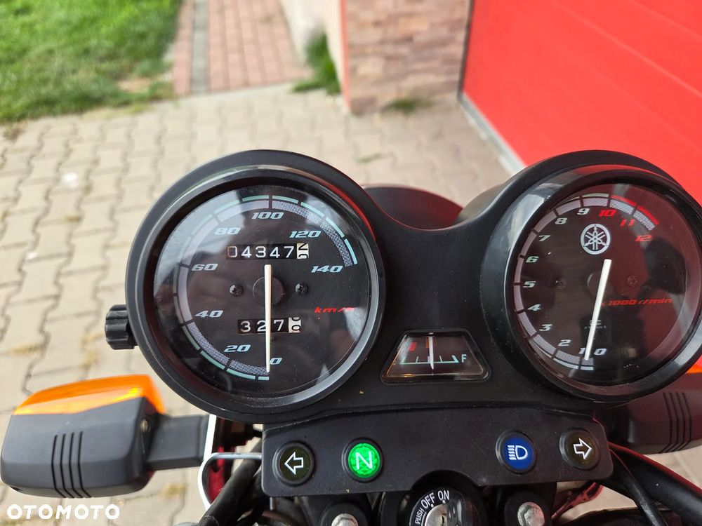 Yamaha YBR - 7