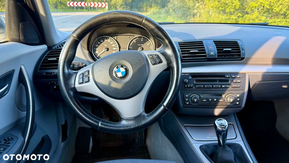 BMW Seria 1 120d DPF - 10