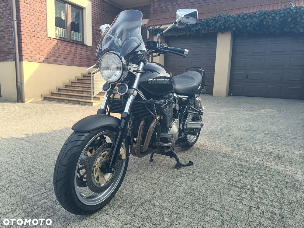 Suzuki GSX - 1