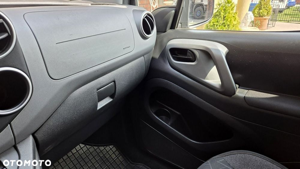 Peugeot Partner 1.6 BlueHDi Active - 23