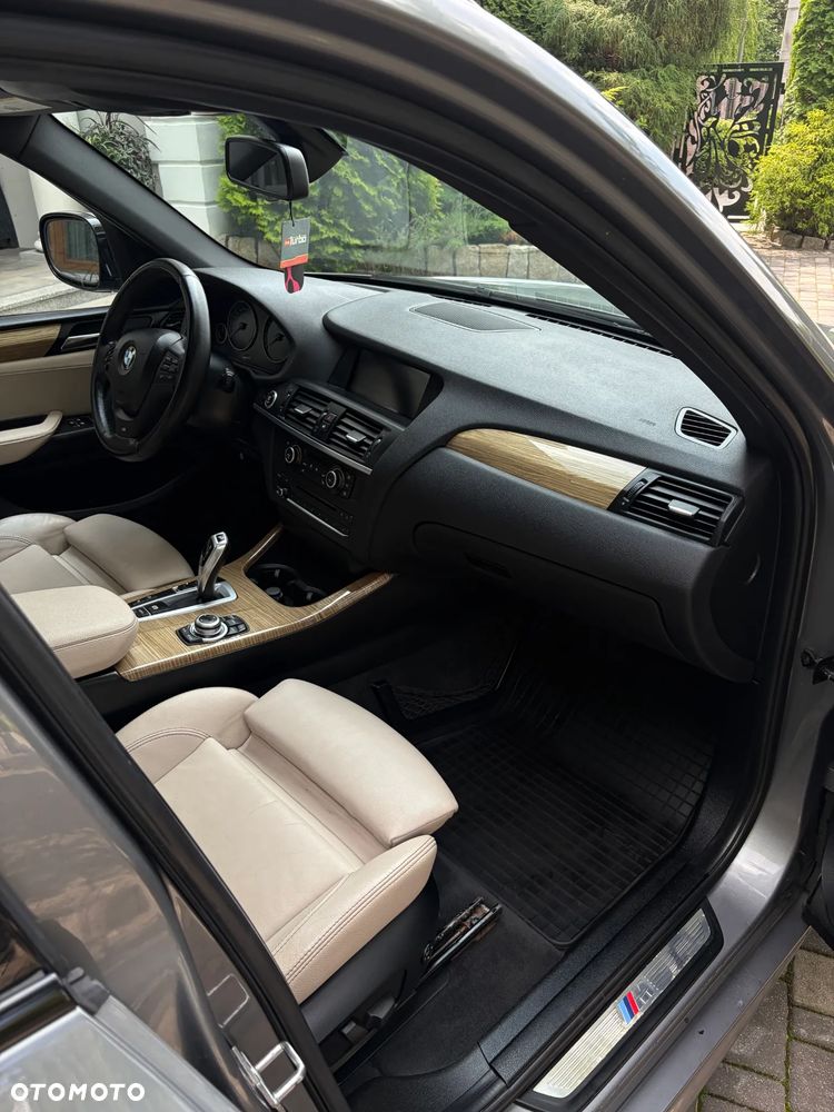 BMW X3 xDrive28i Sport-Aut M Sport - 16