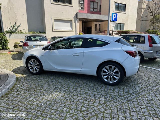 Opel Astra GTC - 5