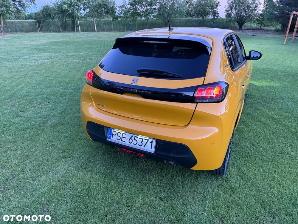 Peugeot 208 - 3