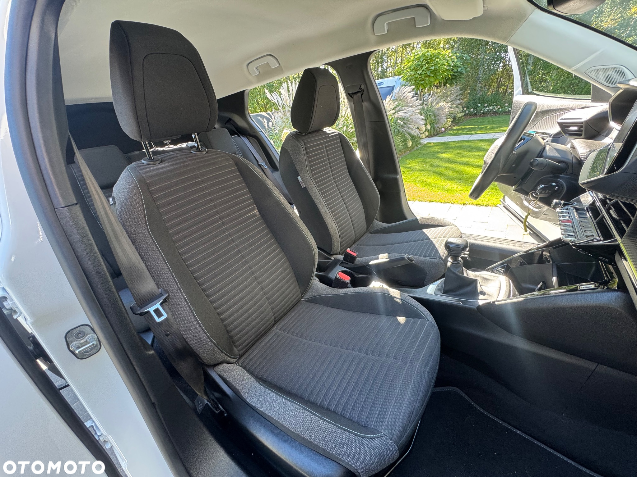 Peugeot 2008 PureTech 100 Style - 8