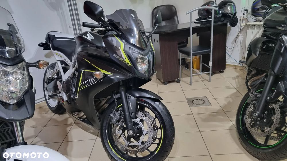 Honda CBR - 3