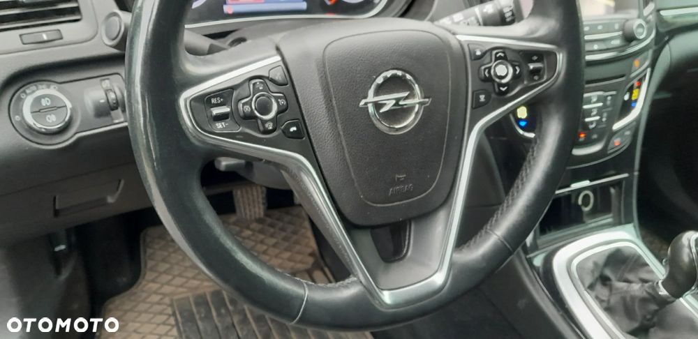 Opel Insignia - 20
