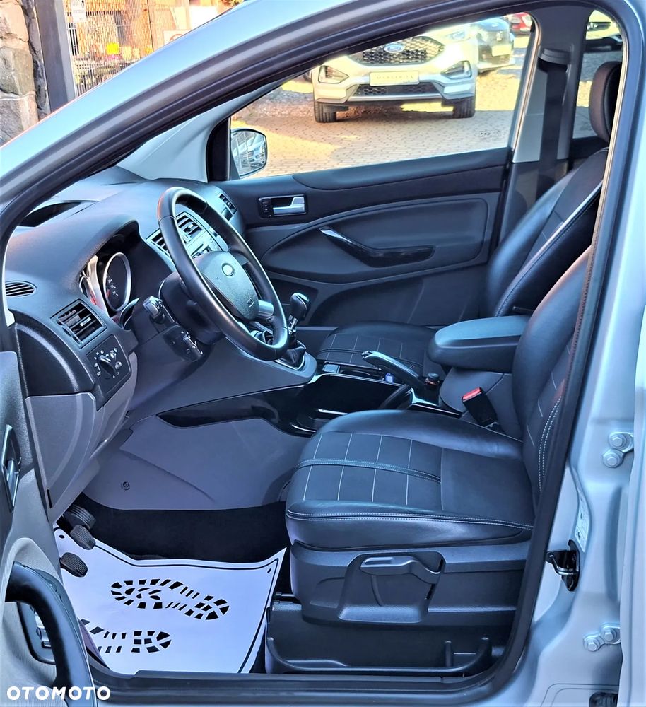 Ford Kuga 2.0 TDCi 4x4 Titanium - 18