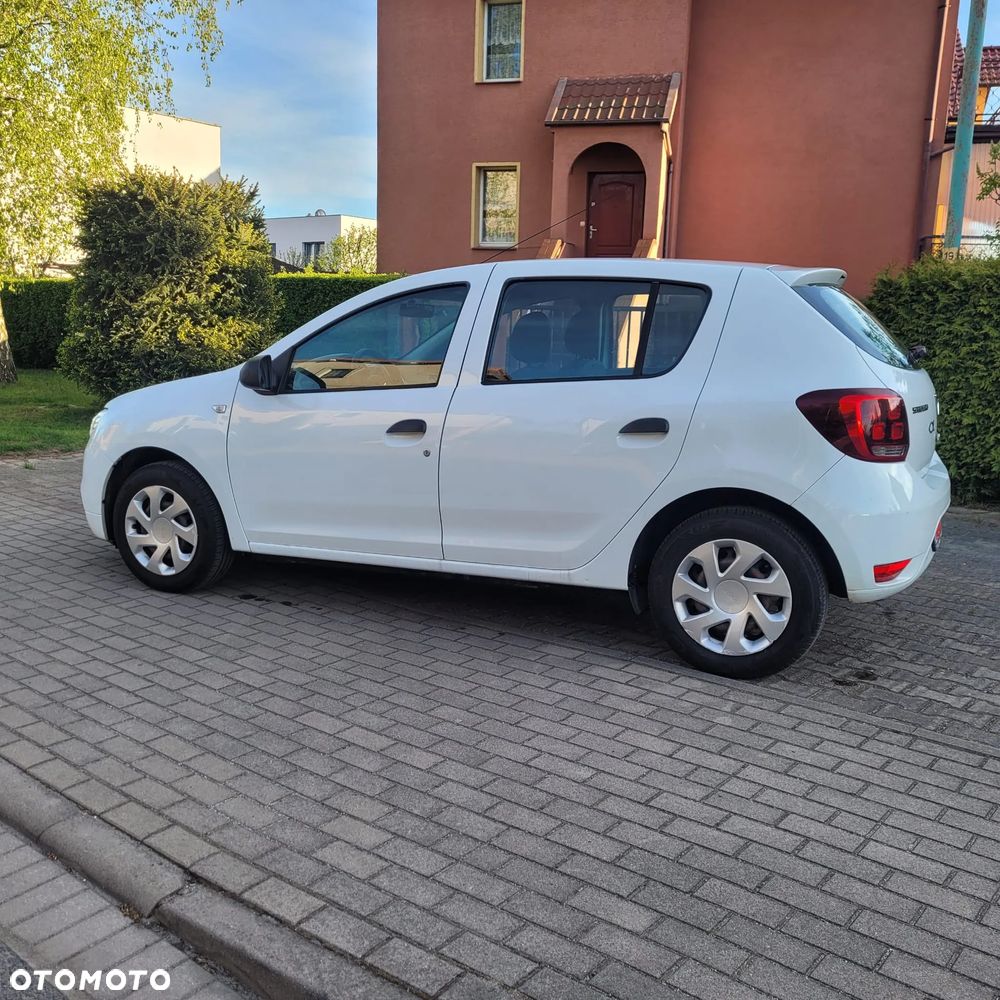 Dacia Sandero SCe 75 Essential - 8