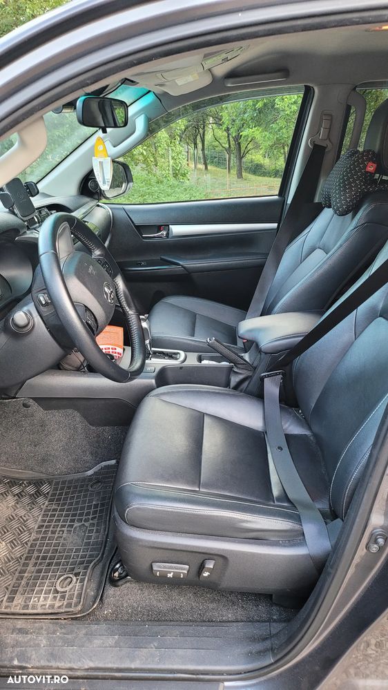 Toyota Hilux - 8