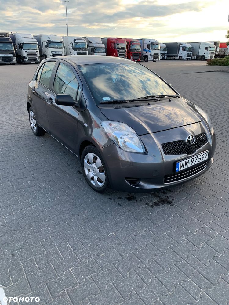 Toyota Yaris 1.3 Luna A/C - 4
