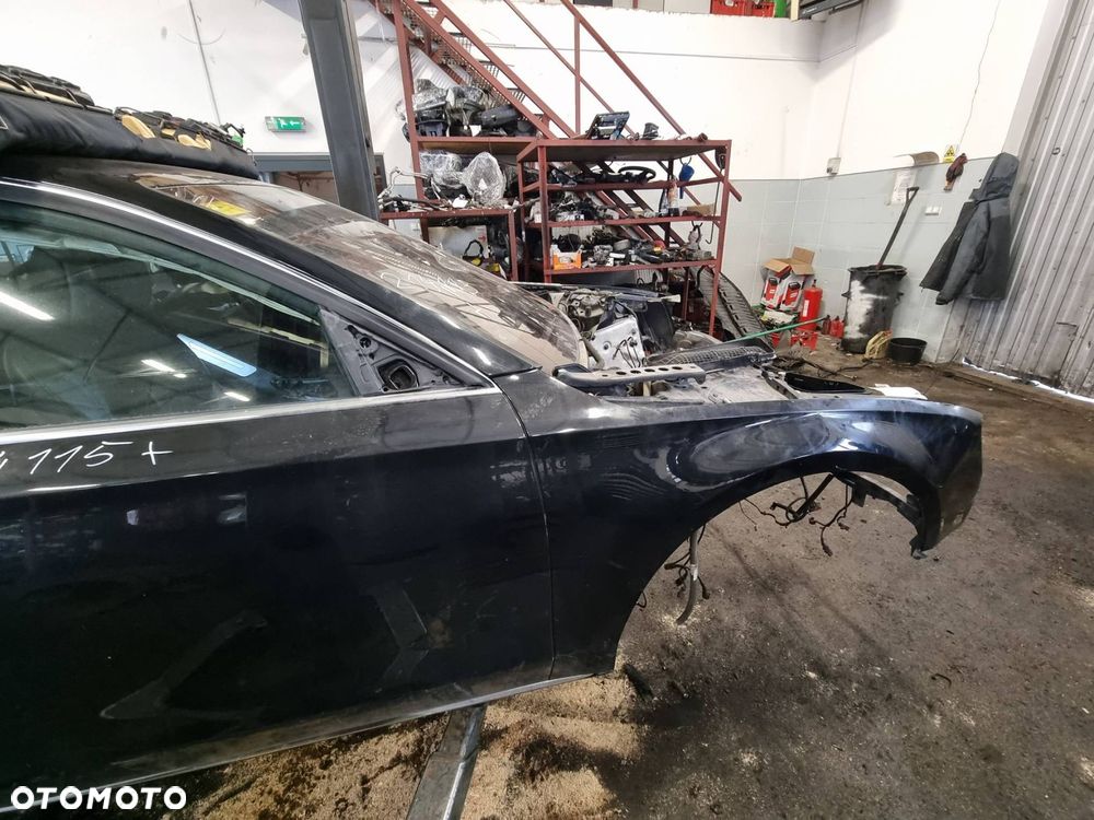 ĆWIARTKA PRAWA PRZÓD AUDI A8 D4 LZ9Y - 2