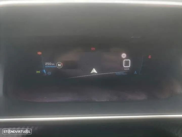 Peugeot 208 1.5 BlueHDi GT Line - 19