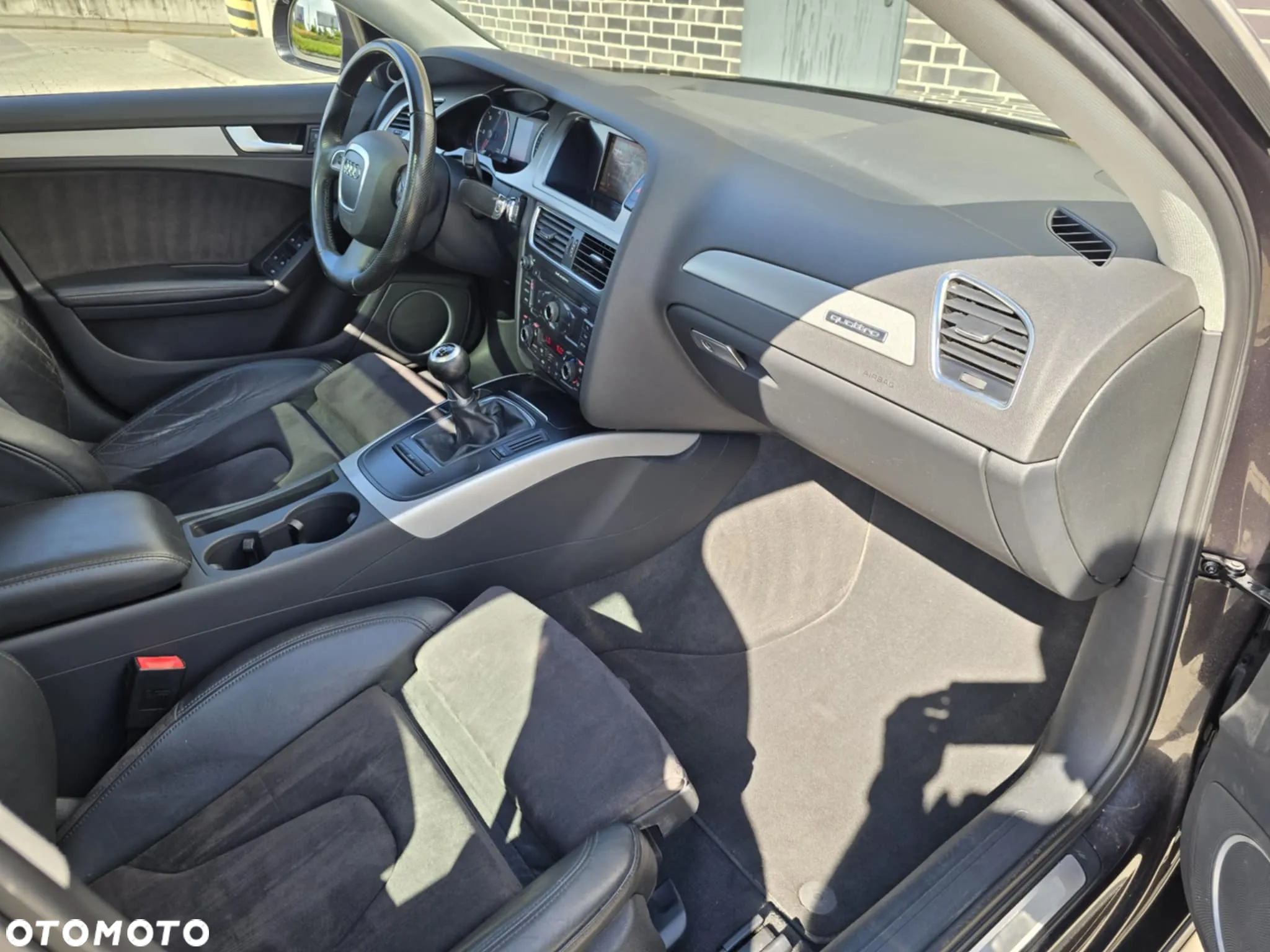 Audi A4 Allroad 2.0 TDI Quattro - 26