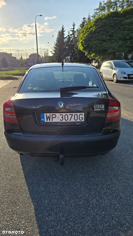 Skoda Octavia 1.6 Ambiente - 7