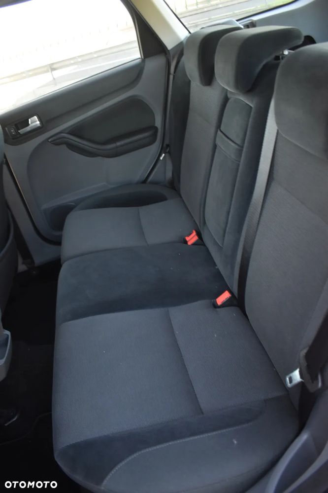 Ford Focus - 7