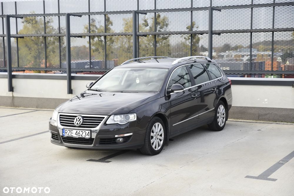 Volkswagen Passat 2.0 TDI DPF Highline DSG - 1