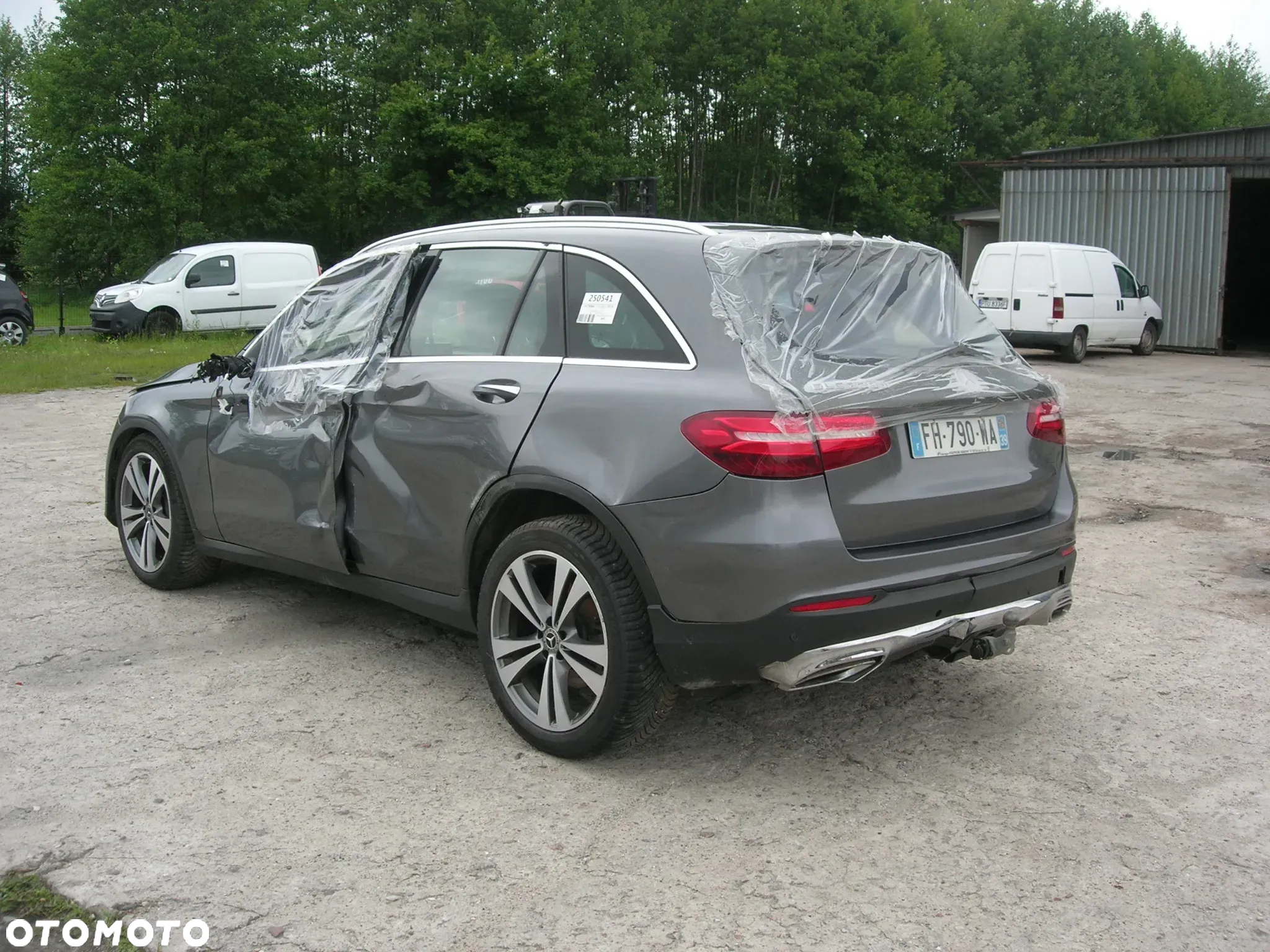 Mercedes-Benz GLC 220 d 4Matic 9G-TRONIC AMG Line - 3