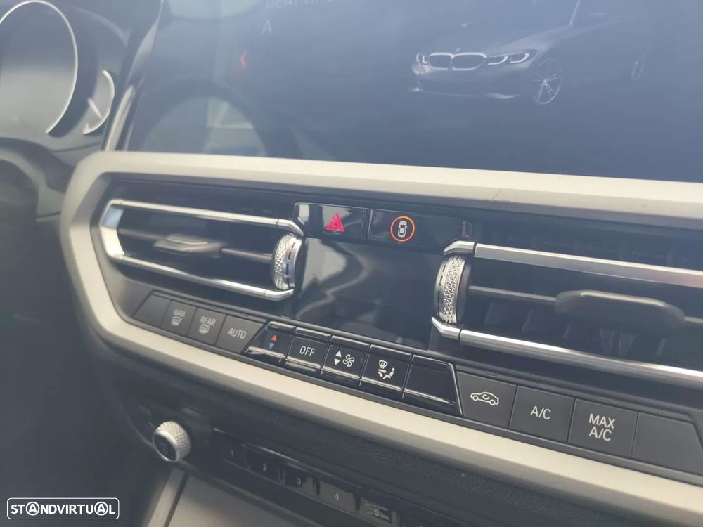 BMW 318 d Advantage - 17