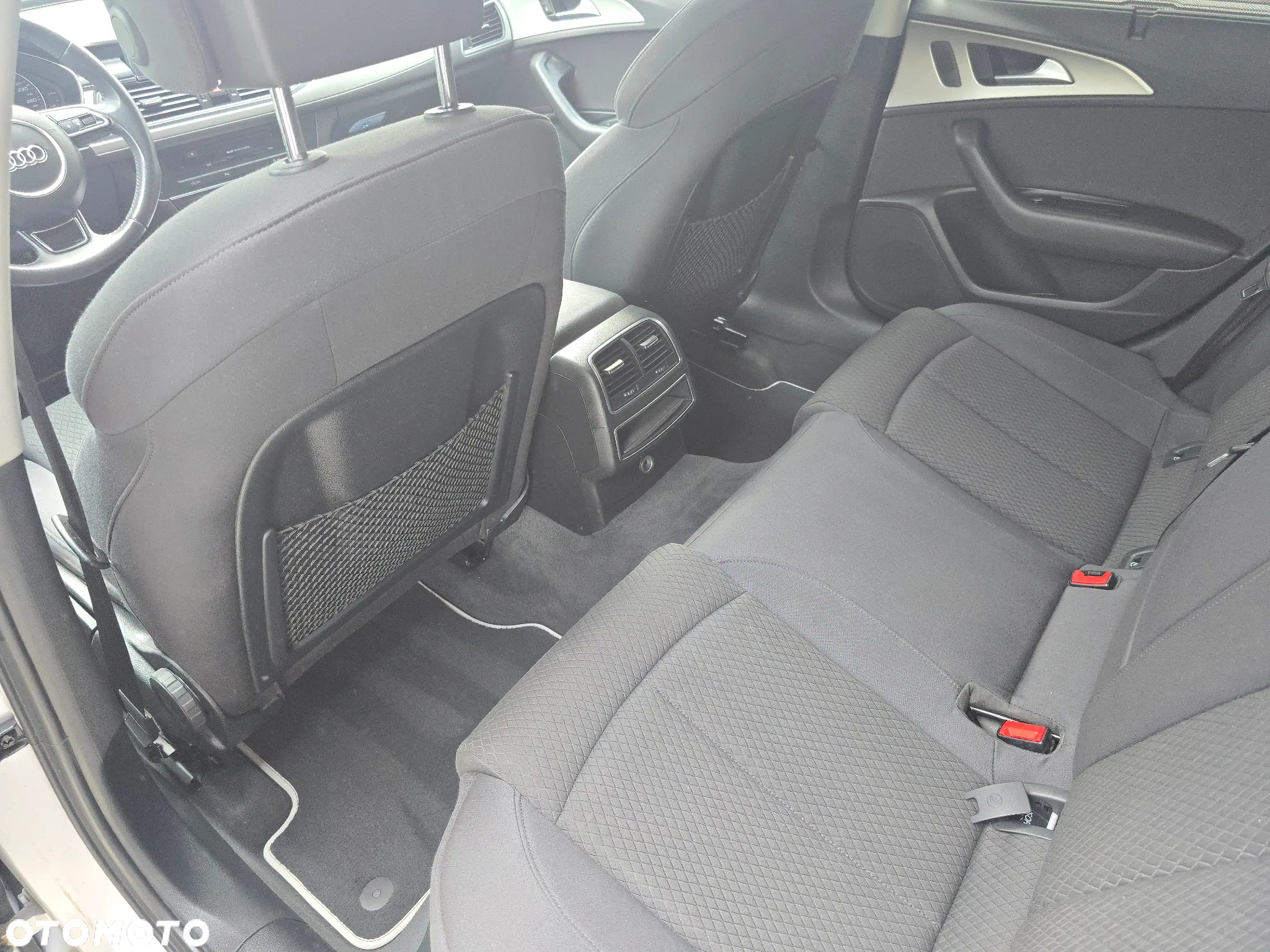 Audi A6 Avant 2.0 TDI DPF sport selection - 11