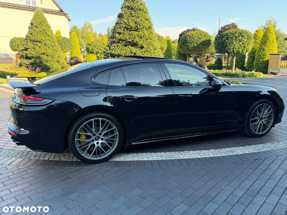 Porsche Panamera Turbo S - 10