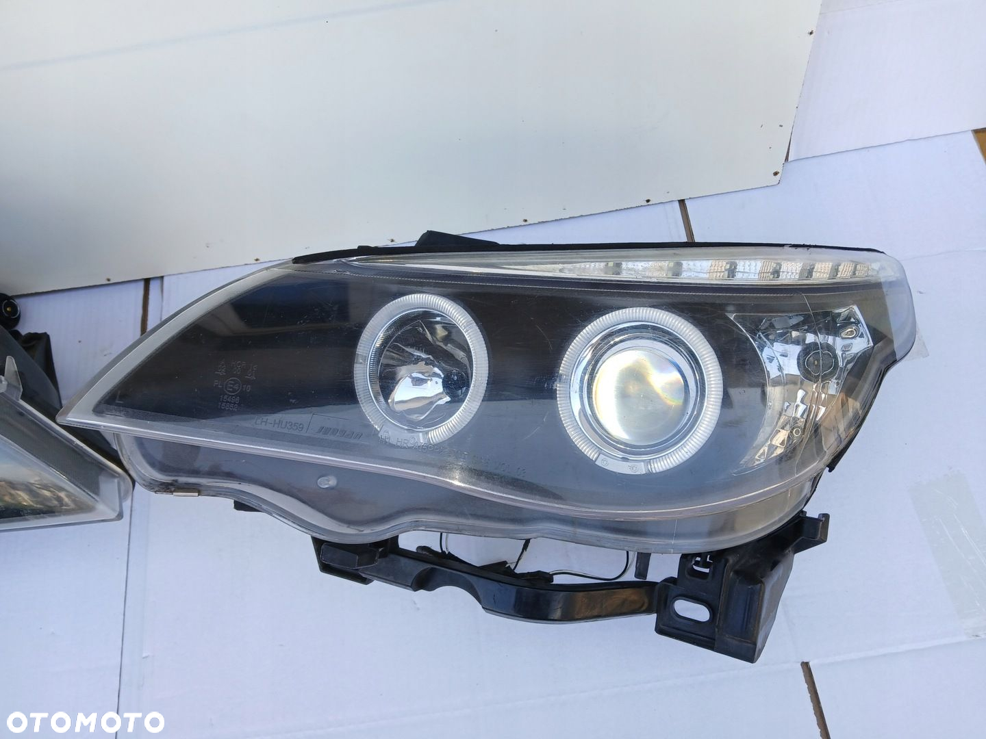 BMW 5 E60 E61 BLACK ANGEL EYE lampa lewa prawa przód Europa LH-HU359 - 4