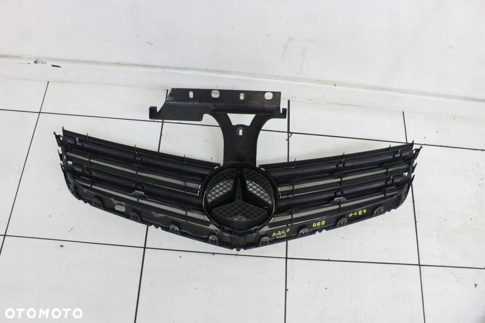 MERCEDES W207 COUPE GRILL ATRAPA A2078880183 - 2