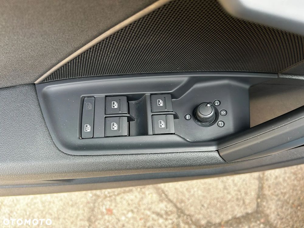 Audi A3 Sportback 35 TFSI S tronic - 23