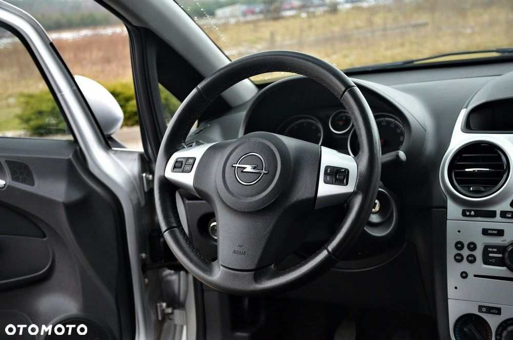 Opel Corsa - 22