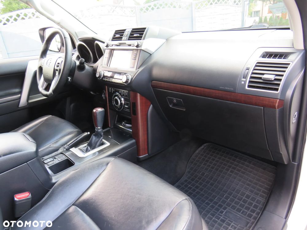 Toyota Land Cruiser LC 2.8 D-4D Invincible - 35