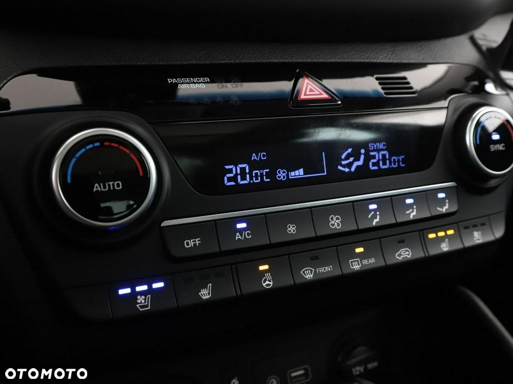 Hyundai Tucson blue 2.0 CRDi 4WD Premium - 28