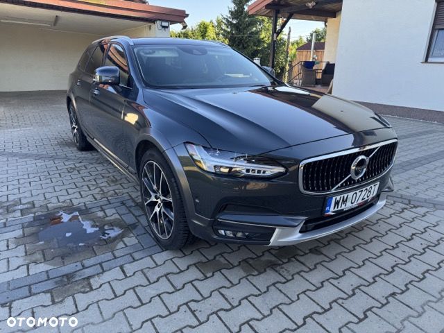 Volvo V90 Cross Country - 5