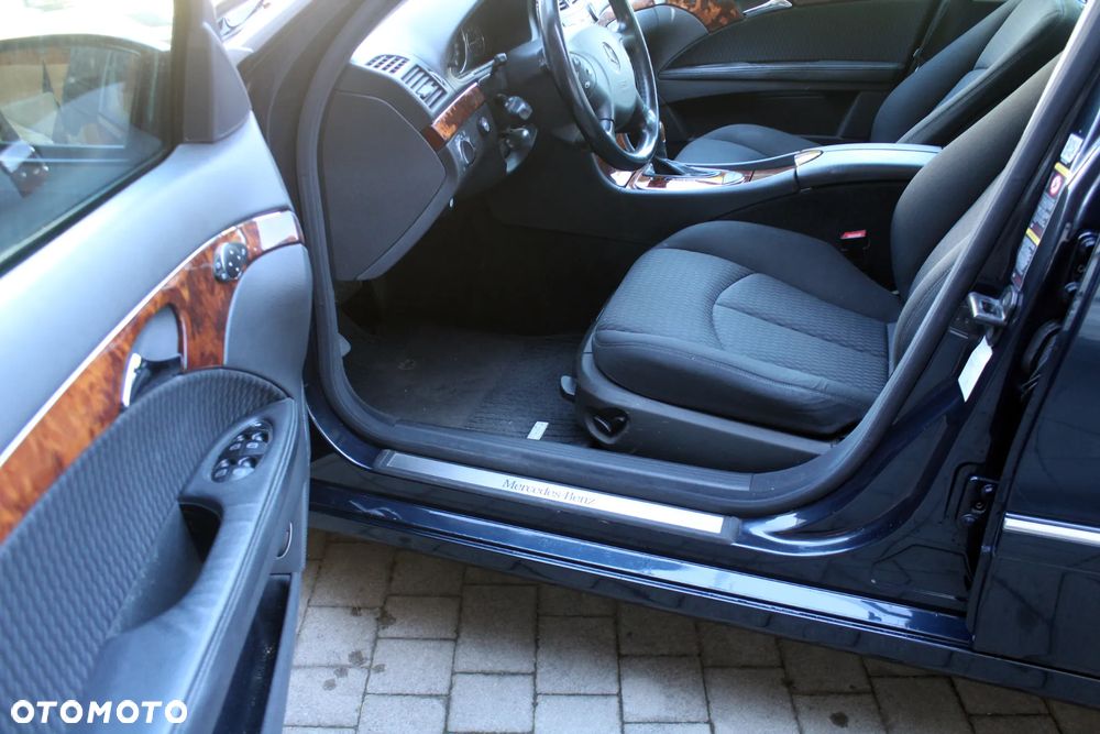 Mercedes-Benz Klasa E 200 Kompressor Automatik Elegance Sport Edition - 4