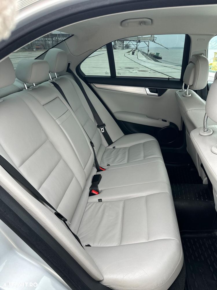 Mercedes-Benz C 200 (BlueEFFICIENCY) 7G-TRONIC Avantgarde - 18