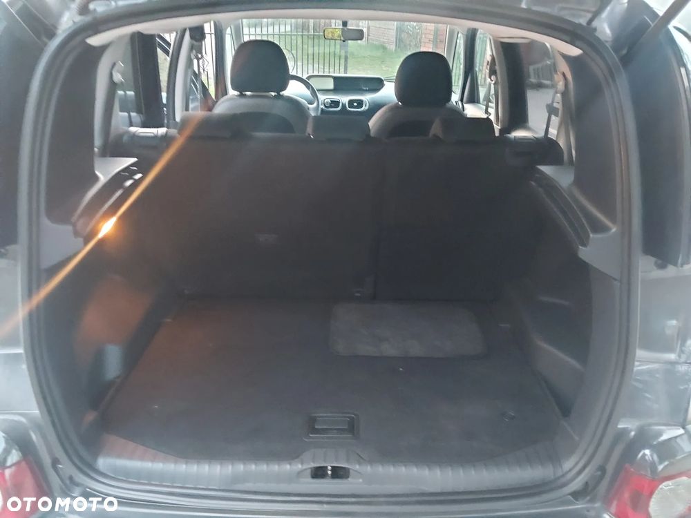 Citroën C3 Picasso 1.4i Attraction - 9