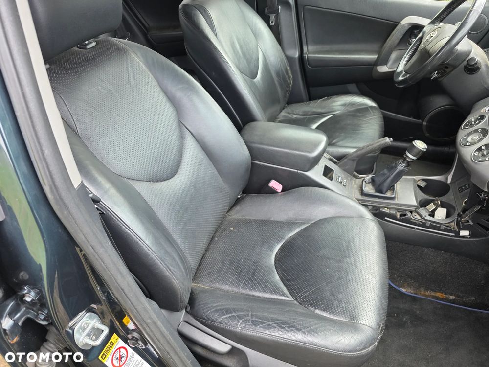 Toyota RAV4 2.2 D-CAT 4x4 Executive - 16