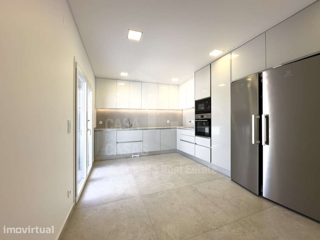 Vende Moradia T4 - Ericeira, A Casa das Casas - Grande imagem: 3/24