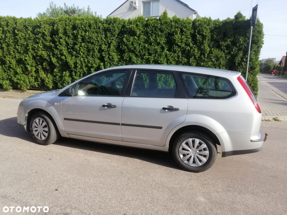 Ford Focus 1.6 TDCi Ambiente - 3