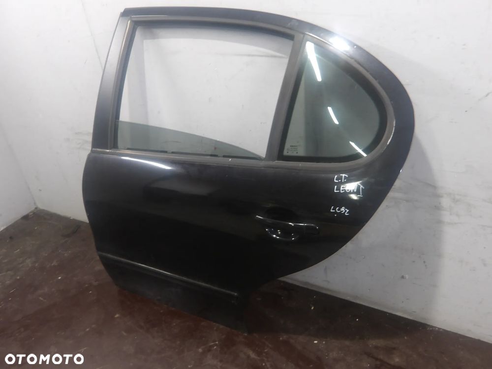 SEAT LEON I 1.9TDI DRZWI LEWE TYLNE TYŁ - 1