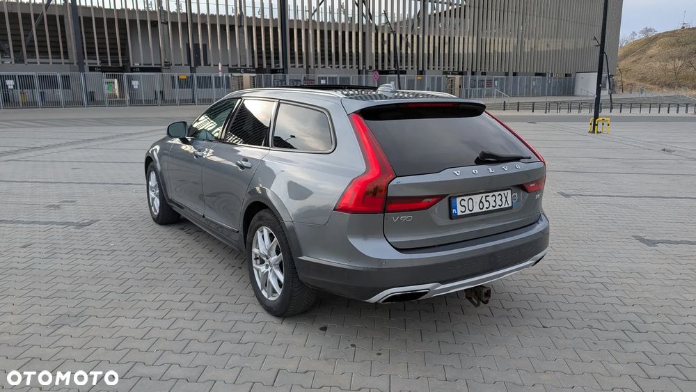 Volvo V90 Cross Country T6 AWD - 28
