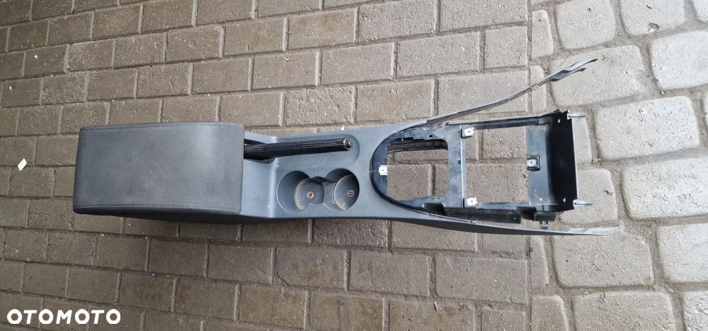 PODŁOKIETNIK VW TOURAN I - 2